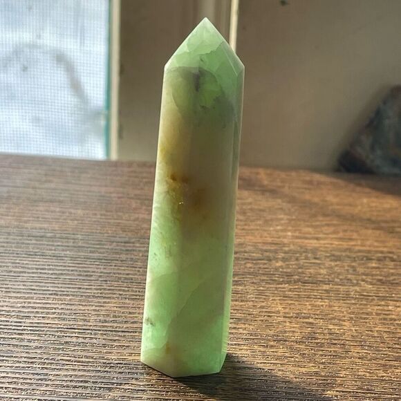Caribbean calcite tower small banding standing point polished decor natural crys - Picture 5 of 7